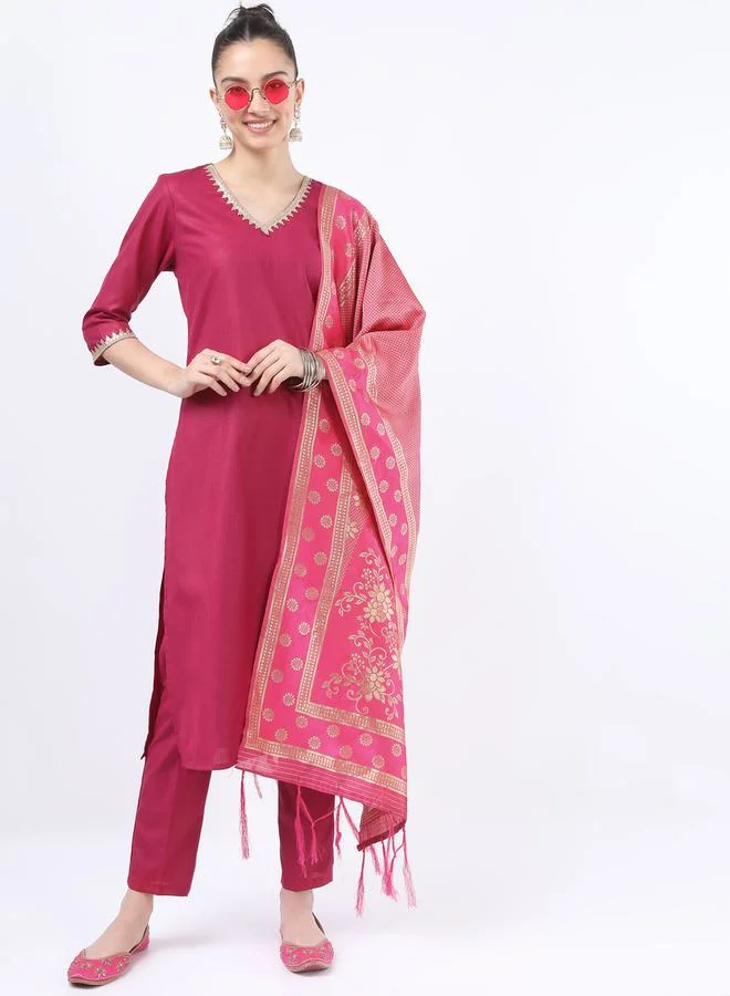 كيتش Embroidered V Neck Kurta and Straight Leg Pant with Printed Dupatta Set by Styli