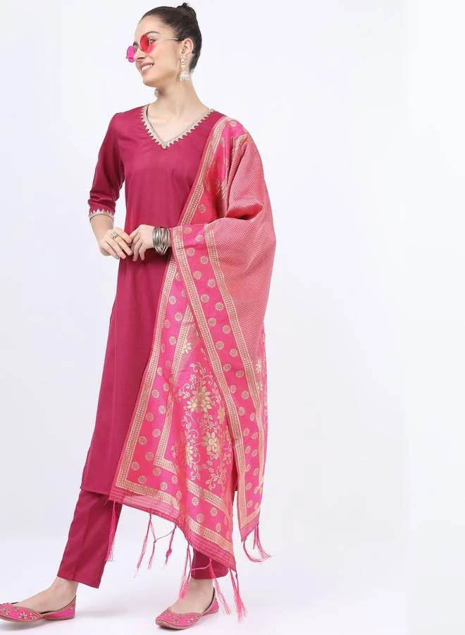كيتش Embroidered V Neck Kurta and Straight Leg Pant with Printed Dupatta Set by Styli
