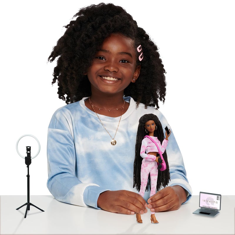 Just Play Purpose Toys Naturalistas 11.5-inch Grace Fashion Doll and Accessories with 4B Textured Hair, Medium Brown Skin Tone, Deluxe Influencer Set - Image 2