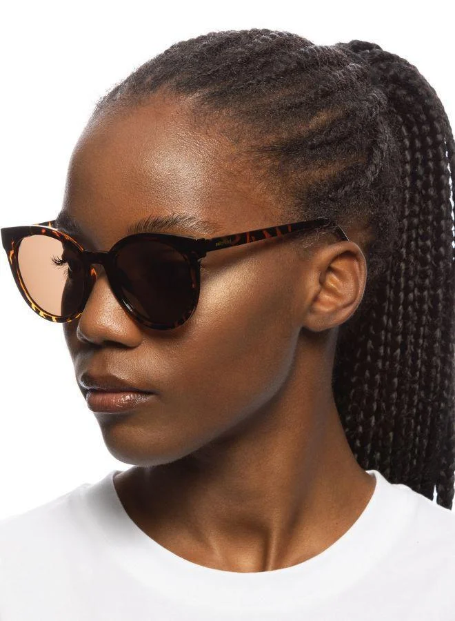 Solarized RETRO ROUND Luxury Sunglasses for Men & Women – High Quality Designer Eyewear, UV Protection, Stylish Frames, Timeless Elegance, and Fashionable Eye Shades