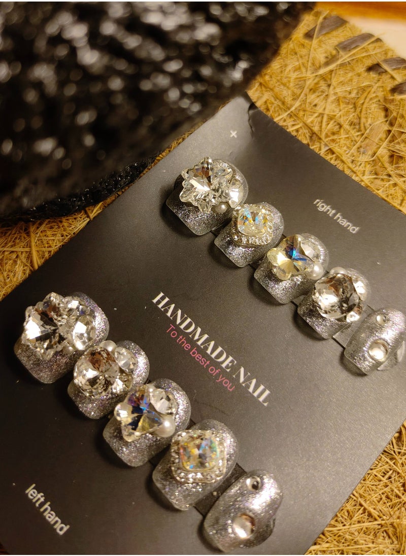 LauraTheBeauty - 【DreamDrop】10 Pcs Rhinestone Nail Art False Nails Short Square Fake Nails Press on Nails with Wearing Tools - Image 1