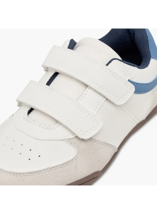 جونيورز Boys Panelled Sneakers with Hook and Loop Closure