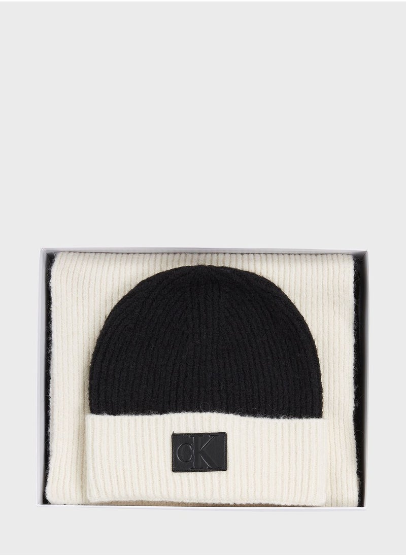 Calvin Klein Jeans - Logo Beanie And Scarf Giftpacks - Image 1