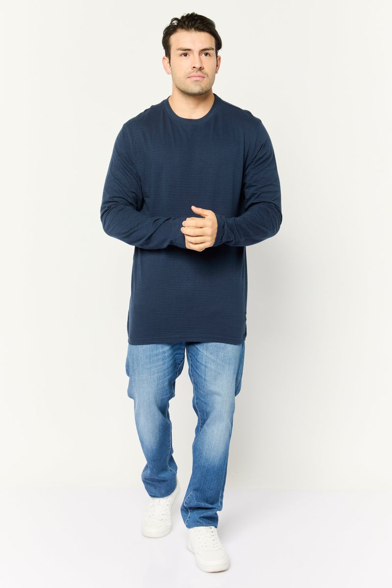 Company Eighty One تي شيرت رجالي بأكمام طويلة وياقة دائرية، مزخرف، لون كحلي - Image 2