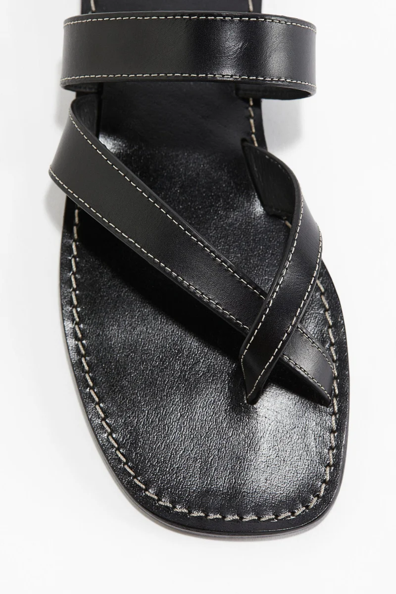 اتش اند ام صندل من الجلد