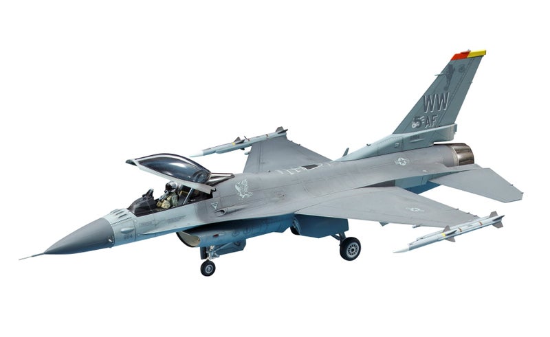 Tamiya 60786 172 F16 Cj Fighting Falcon Plastic Model Airplane Kit - Image 2