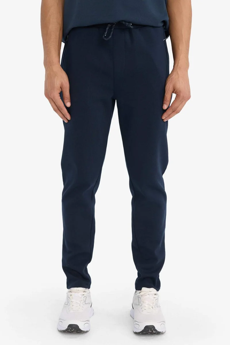 ديفاكتو Slim Fit Standard Leg Jogger