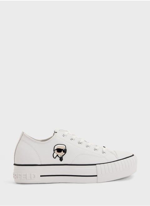 Kampus Low-Top Sneakers