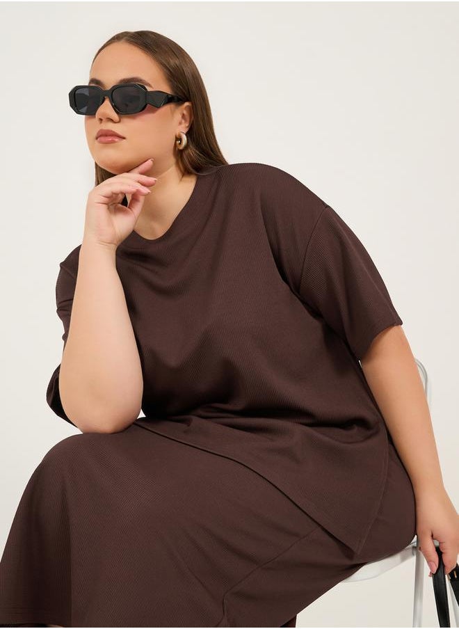Styli Plus Size Ribbed Knit Round Neck Oversized T-Shirt  - Image 1