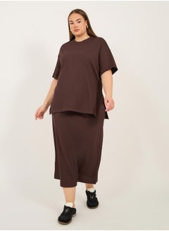 Styli Plus Size Ribbed Knit Round Neck Oversized T-Shirt  - Image 2
