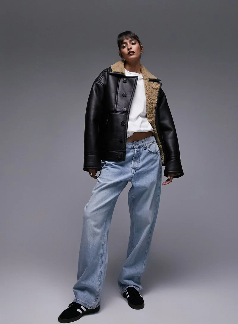 توب شوب جاكيت من البولي يوريثين بجيوب