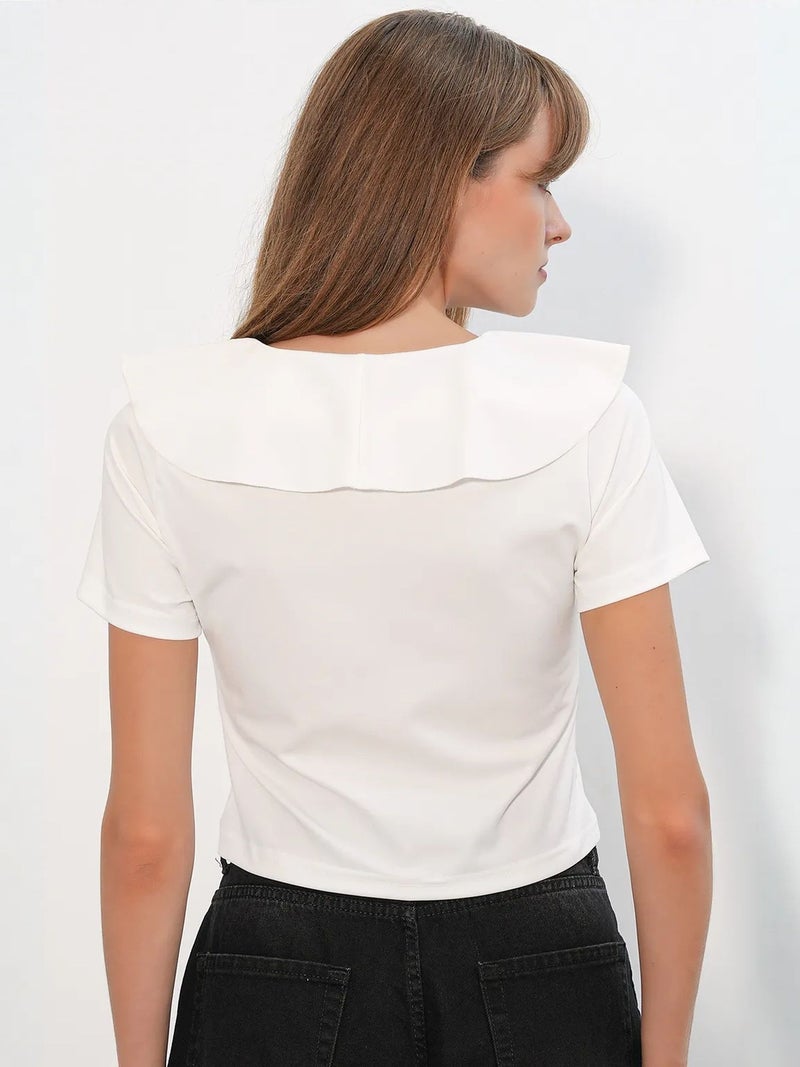 BIG DART BDART Frilly Tie-Front Crop Top - Image 4