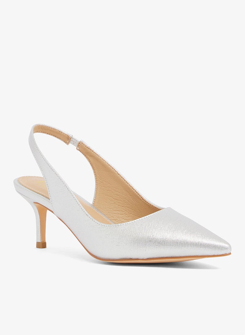 ايلا حذاء فضي بنعل مدبب وكعب خنجري - Image 2