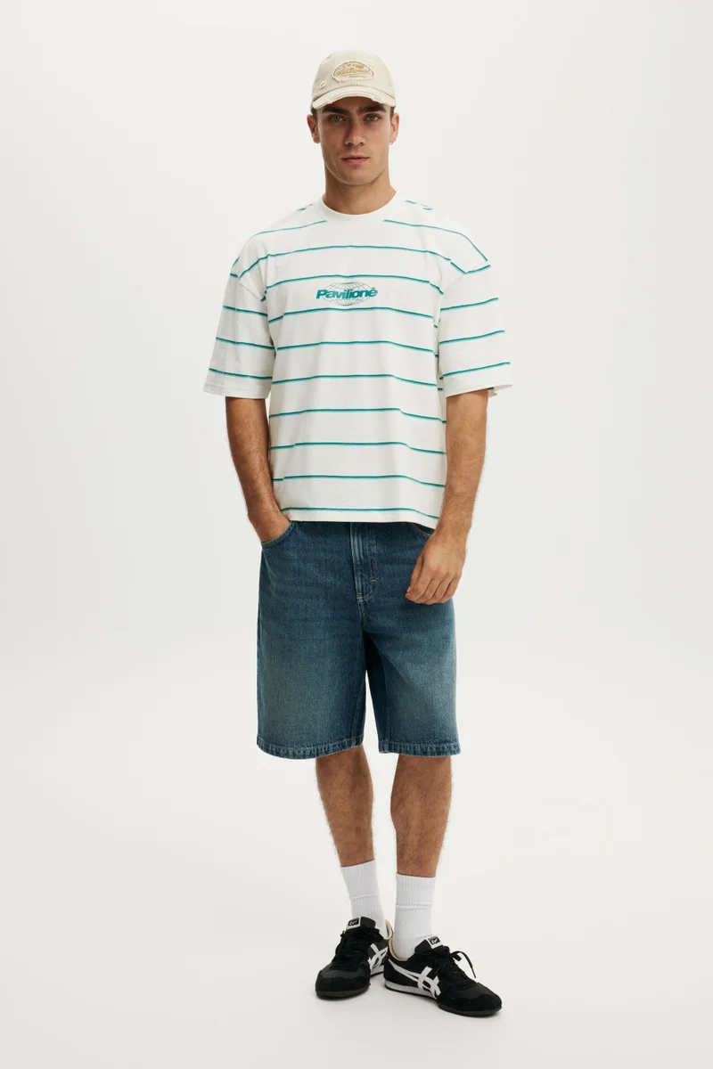 كوتون اون Cropped Fit Graphic T-Shirt