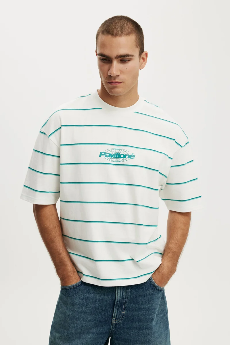 كوتون اون Cropped Fit Graphic T-Shirt