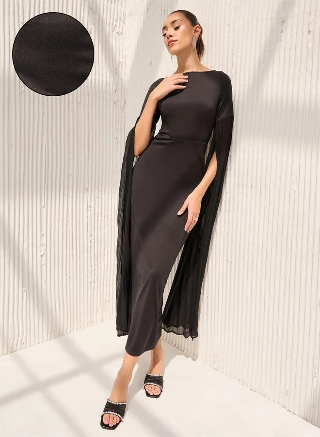 Styli Boat Neck Bodycon Maxi Dress with Pleated Sleeves