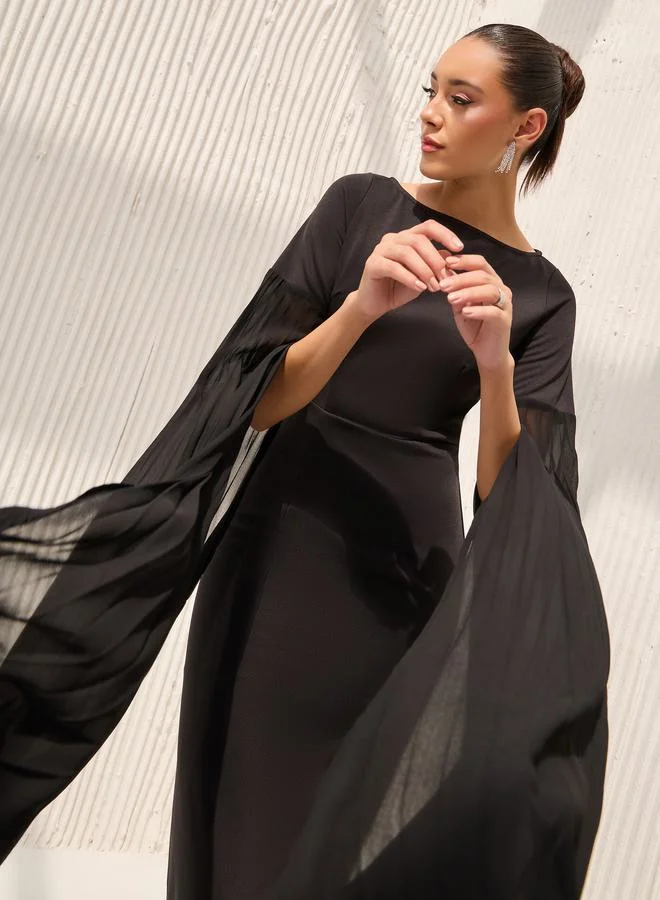 Styli Boat Neck Bodycon Maxi Dress with Pleated Sleeves