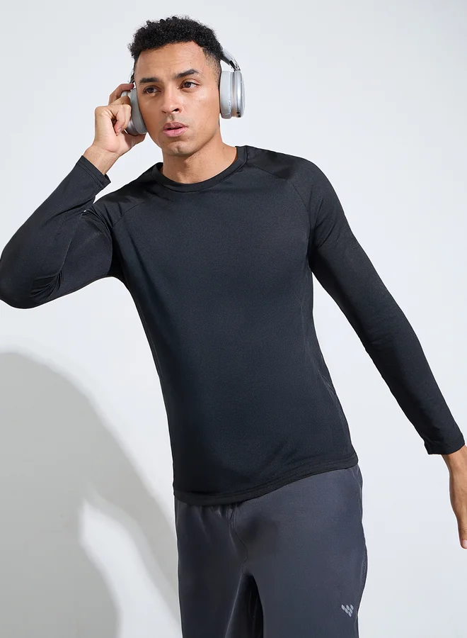 Styli Active Black Solid Muscle Fit Long Sleeve Running T-Shirt