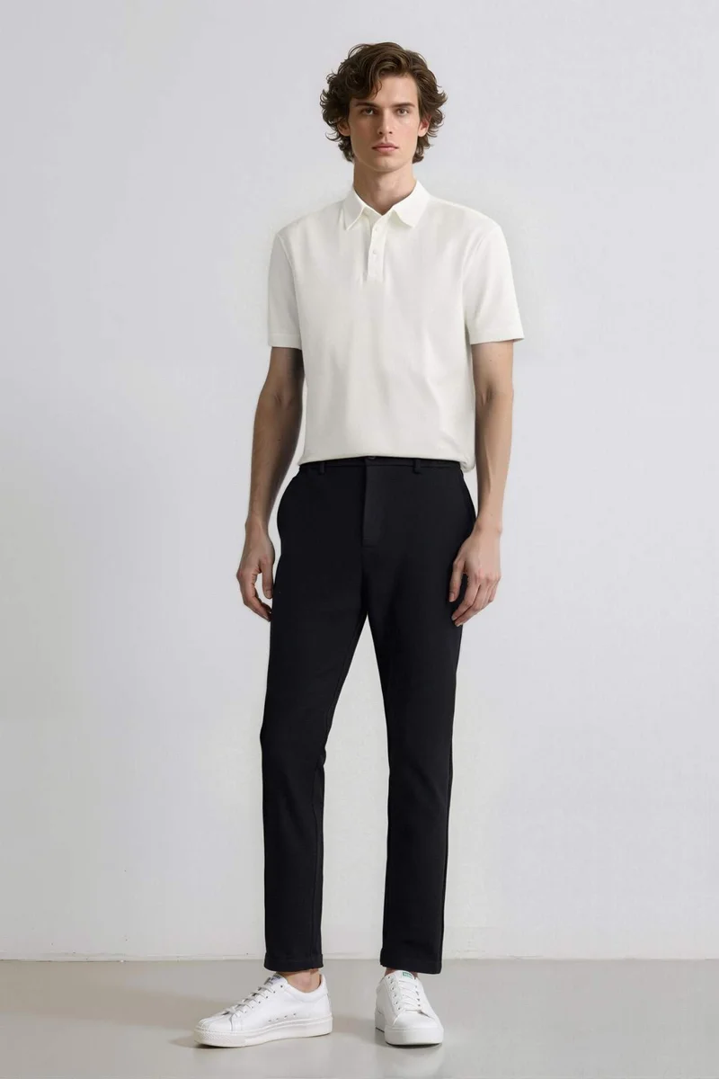 ديفاكتو Straight Leg Joggers