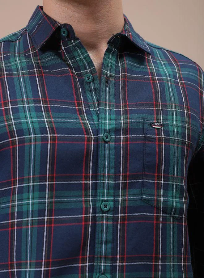 The Indian Garage Co Men Slim Fit Checkered Full Sleeves Cutaway Collar Casual Shirt