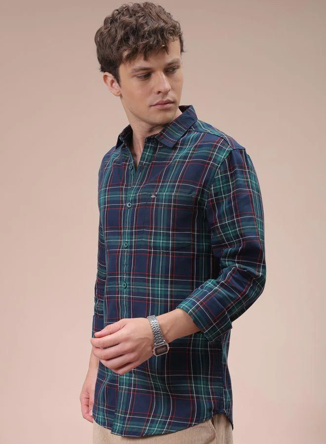 The Indian Garage Co Men Slim Fit Checkered Full Sleeves Cutaway Collar Casual Shirt