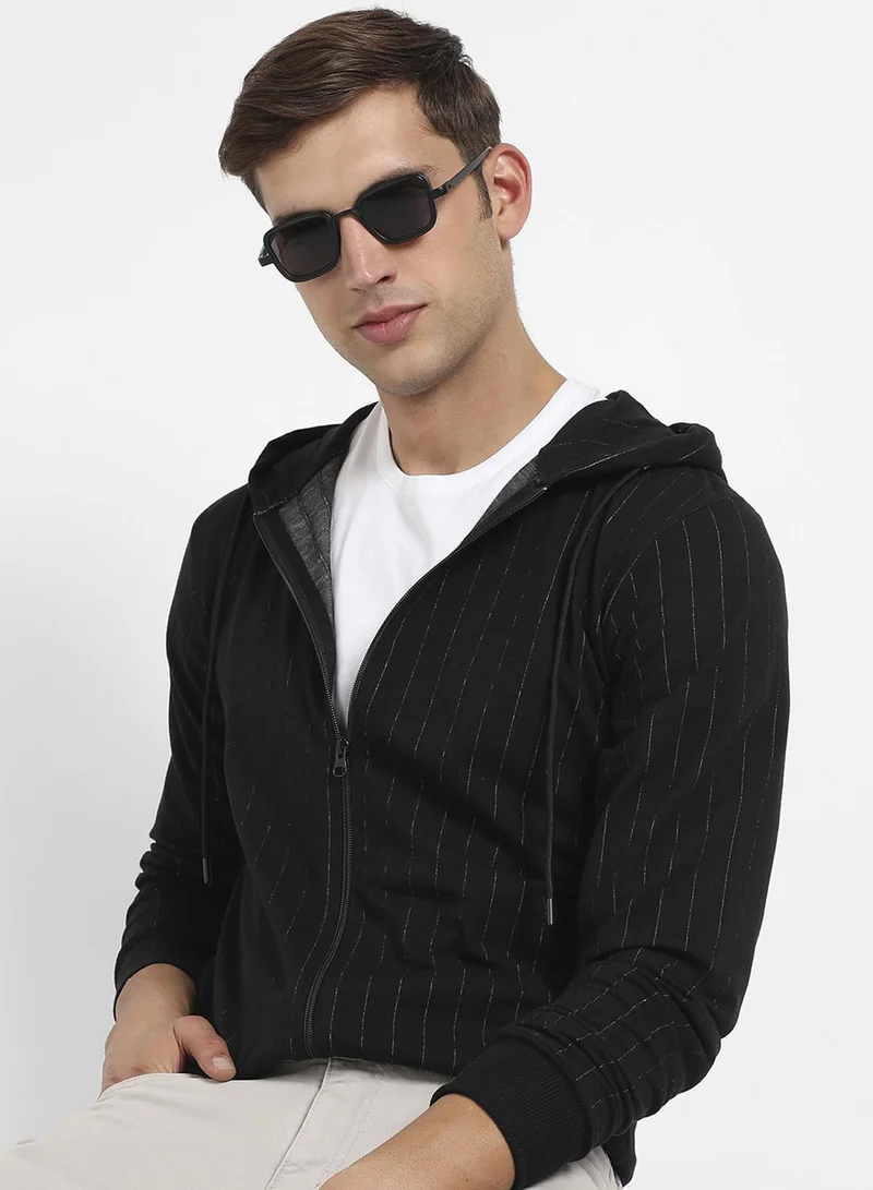 Campus Sutra Men's Black Zip-Front Hoodie With Ribbed Hem For Casual Wear | Hooded Neck | Long Sleeve | Zipper Closure | Cotton Sweatshirt Crafted With Comfort Fit For Everyday Wear