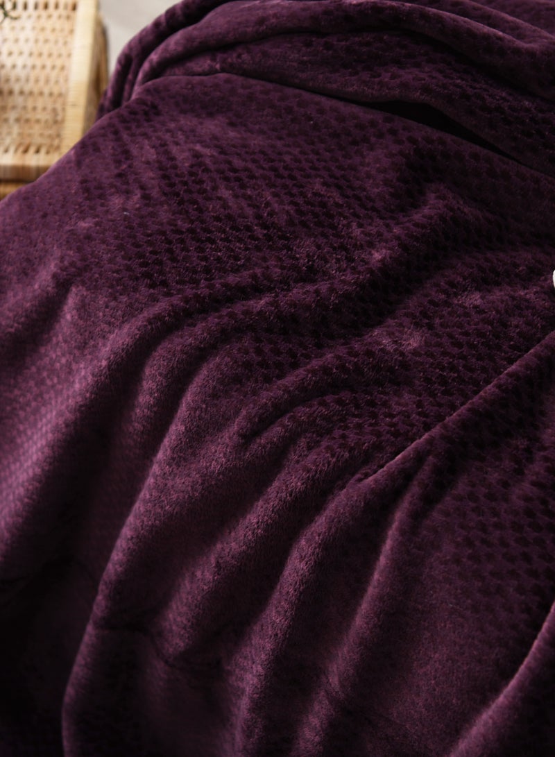 MORANO Morano Velvet Blanket – Dyed Model, 220x240 CM, Luxuriously Soft Polyester Throw, Lightweight Warm Blanket for Bed or Sofa – Elegant Colors for all Home Styles  - Image 3