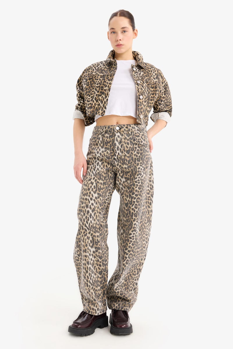 DeFacto Woman Oversize Fit Animal Patterned Gabardine Long Sleeve Shirt - Image 2