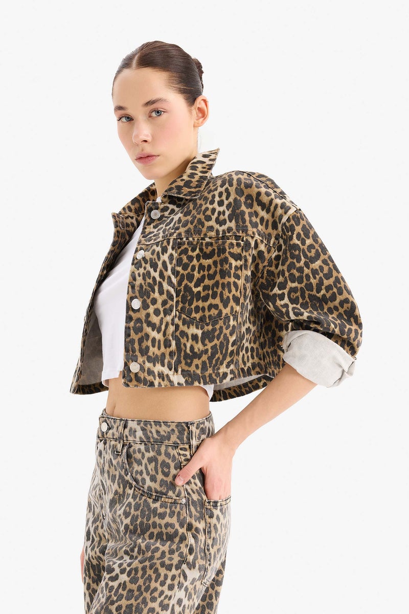 DeFacto Woman Oversize Fit Animal Patterned Gabardine Long Sleeve Shirt - Image 4