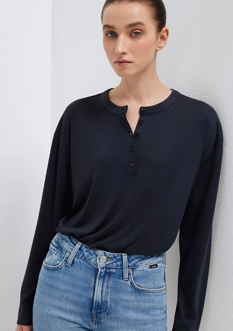 Mavi Black (TENCEL™) T-Shirt