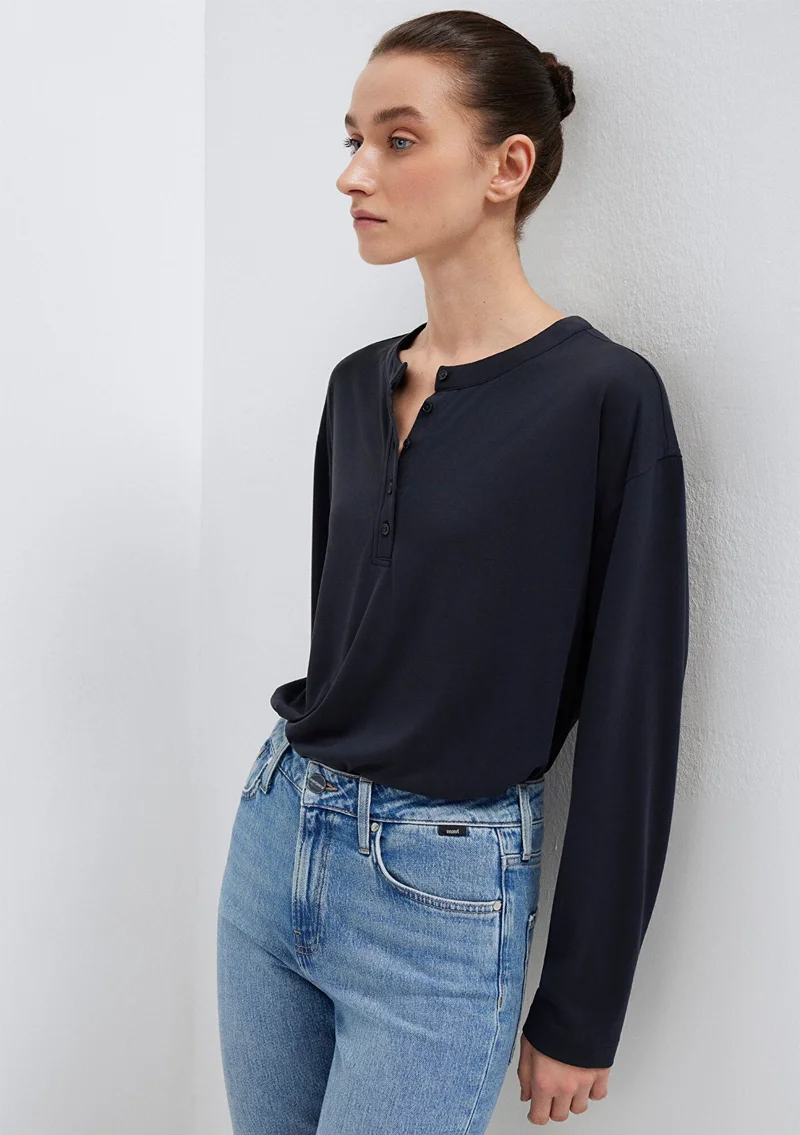 Mavi Black (TENCEL™) T-Shirt
