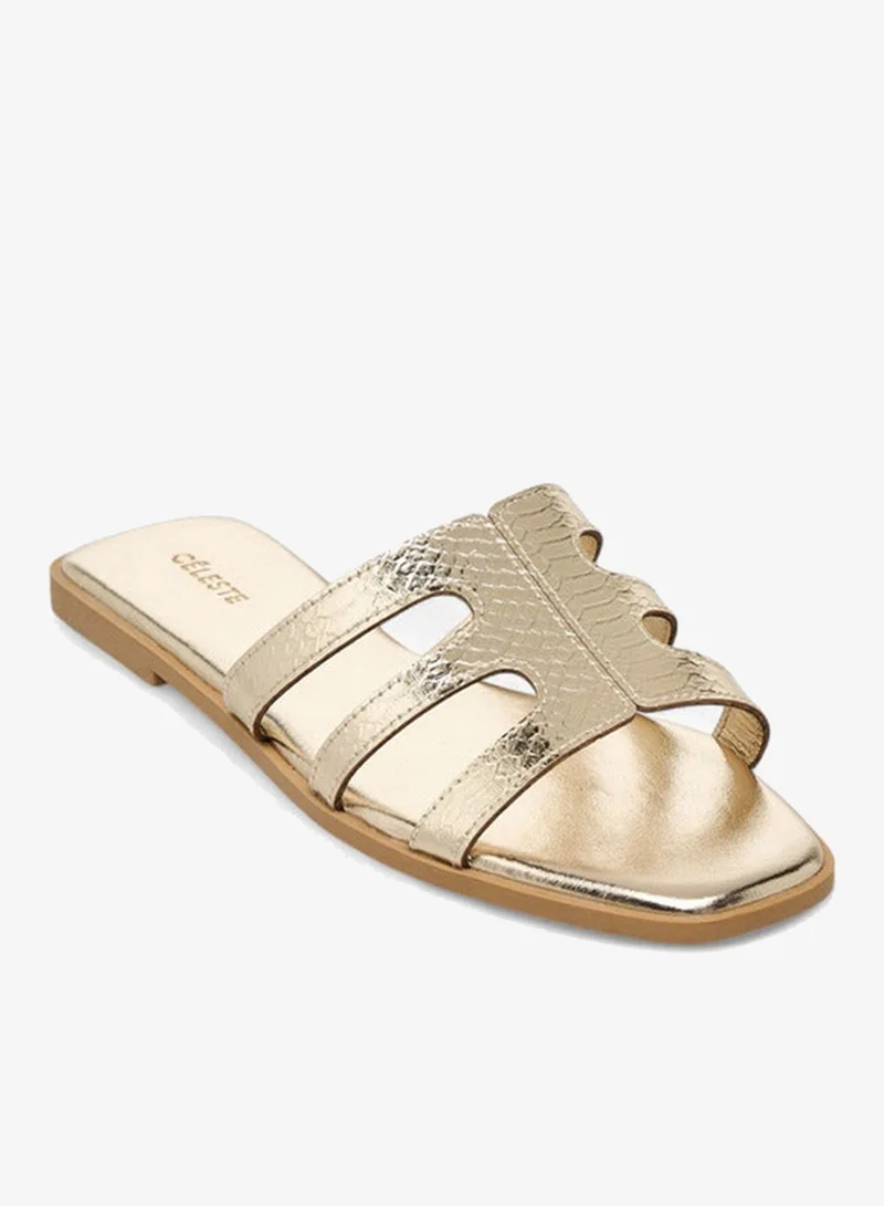 سيليست صنادل مسطحة نسائية بنقوش مقصوصة