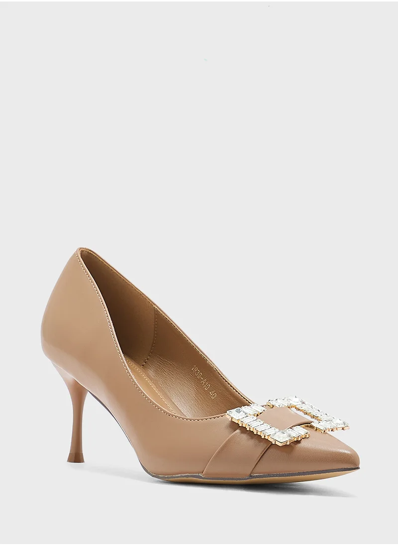 ايلا ليمتد اديشن Diamante Trim Mid Heel Pointy Pump