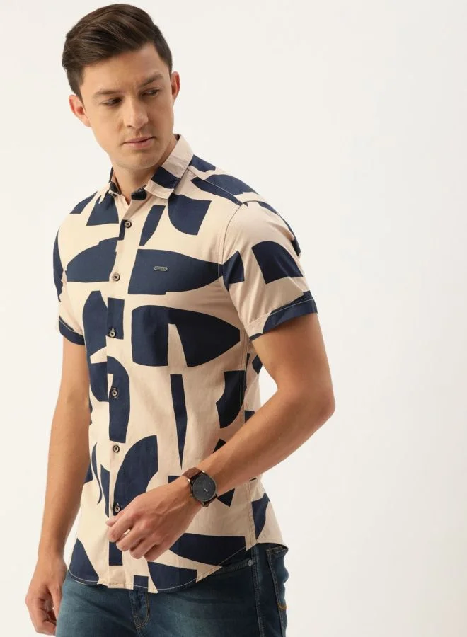 ذا انديان كراج كو Men Slim Fit Abstract Printed Half Sleeves Cutaway Collar Casual Shirt