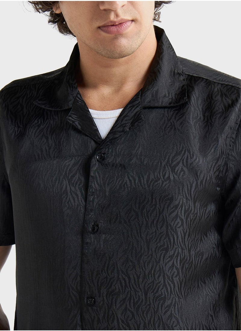 FAV Textured Regular Fit Shirt  - Image 3