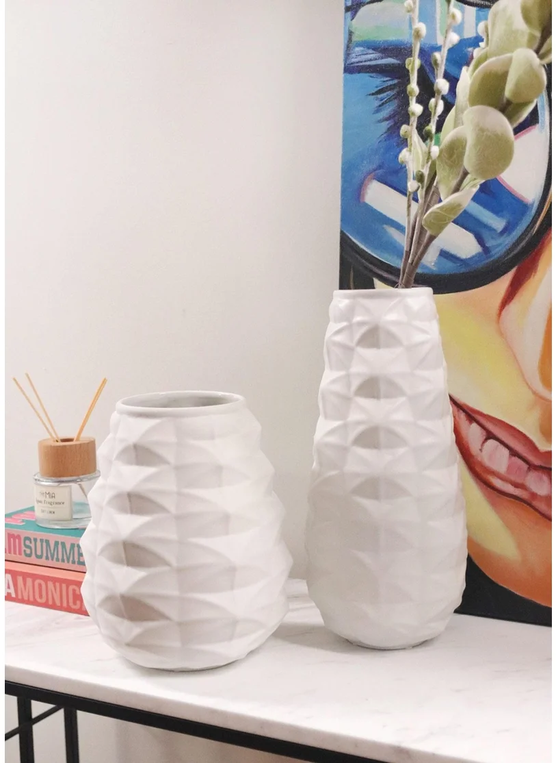 The Mia Licia Ceramic Vase White 17X17X37 cm