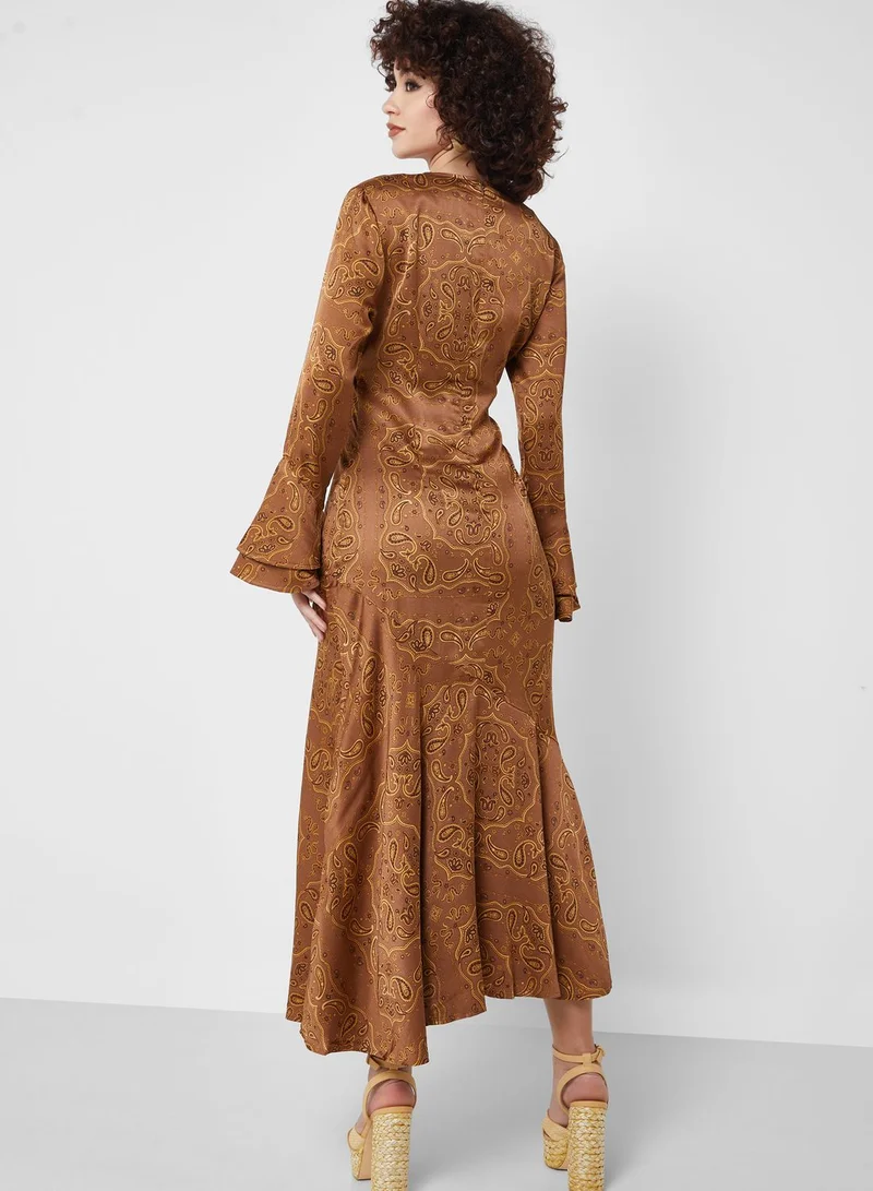 Never fully Dressed Flute Sleeves Bandana Dress