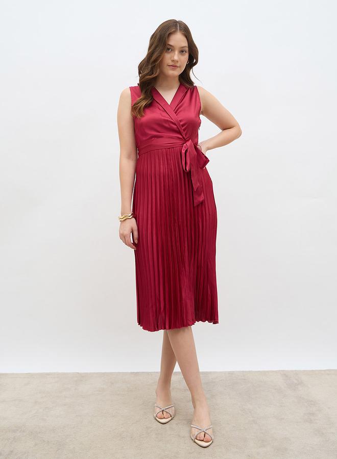 Styli Sleeveless Pleated A-Line Wrap Midi Dress - Image 2