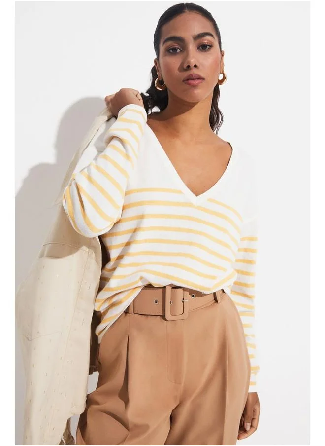 جون June V-Neck Striped Sweater Ecru - Beige