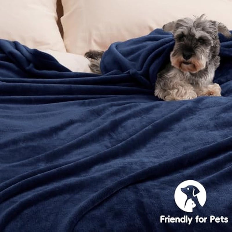 Loquat Ultra Soft Fleece Blanket Twin Size, No Shed No Pilling Luxury Plush Cozy 300GSM Lightweight Blanket for Bed, Couch, Chair, Sofa Suitable for All Season, 66 x 90, Navy Blue - Image 5