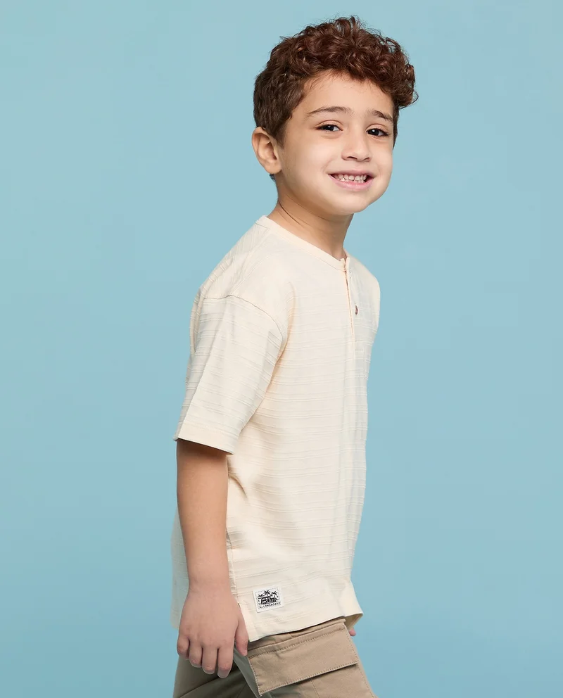 أر أند بي Textured T-Shirt with Henley Neck and Short Sleeves