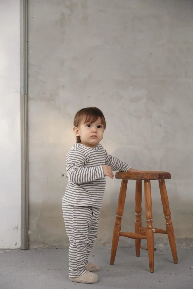 اوهلالا كوالا Indigo Striped Bottom Top Set