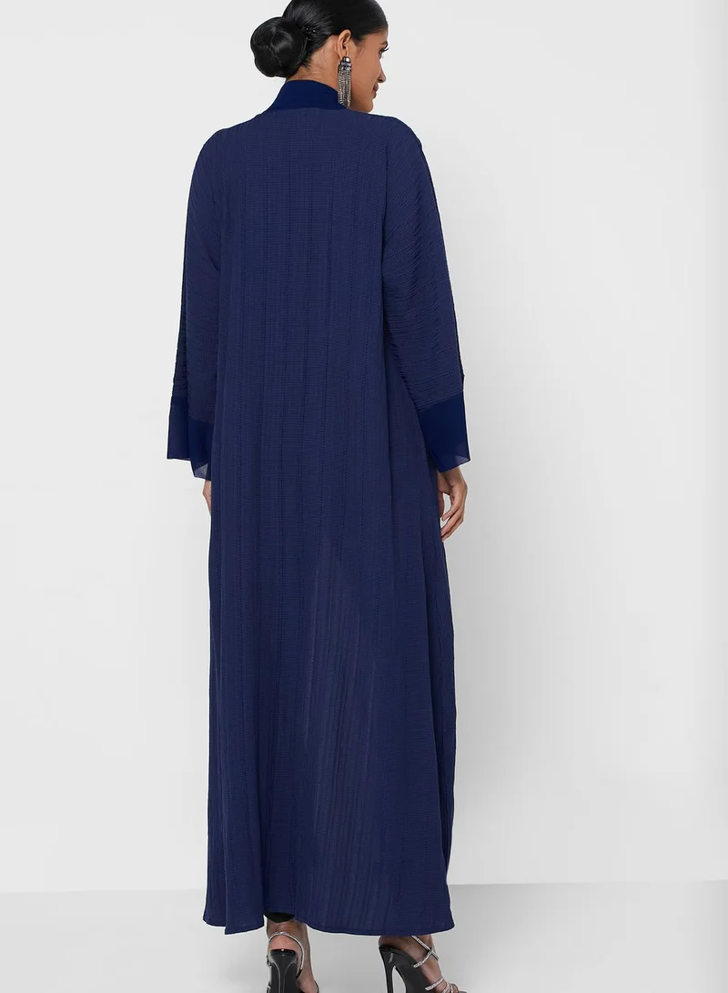 Khizana Classic Abaya With Sheila