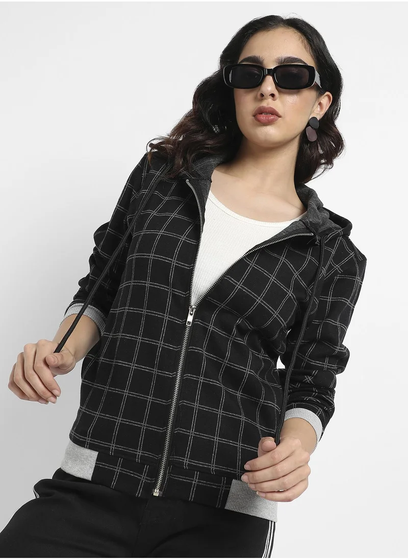 Campus Sutra Women's Black Checkered Jacket With Contrast Hem