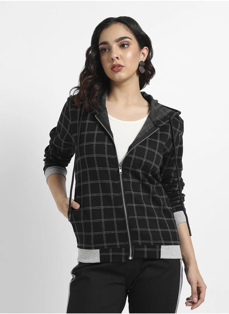 Campus Sutra Women's Black Checkered Jacket With Contrast Hem