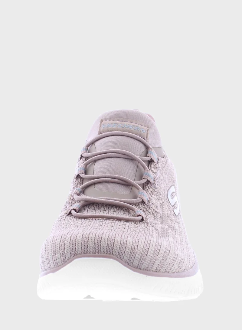 SKECHERS Summits