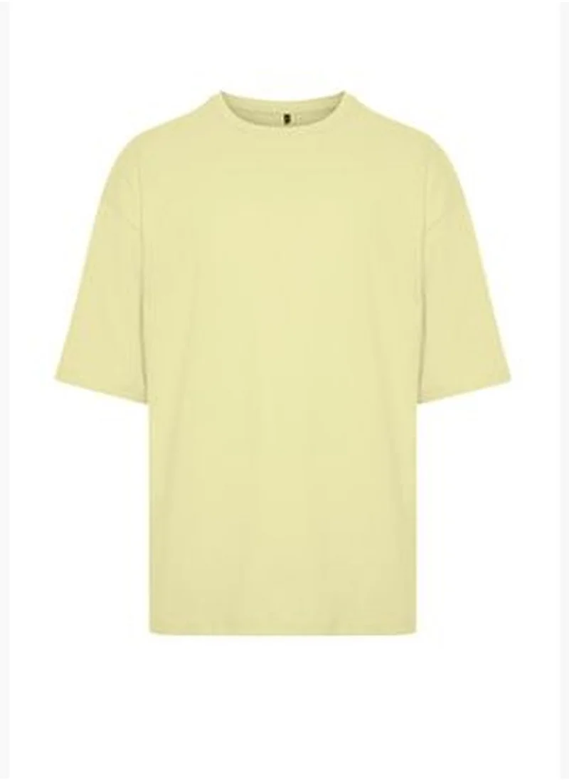 trendyol Men's Yellow Oversize/Wide-Fit Basic 100% Cotton T-Shirt