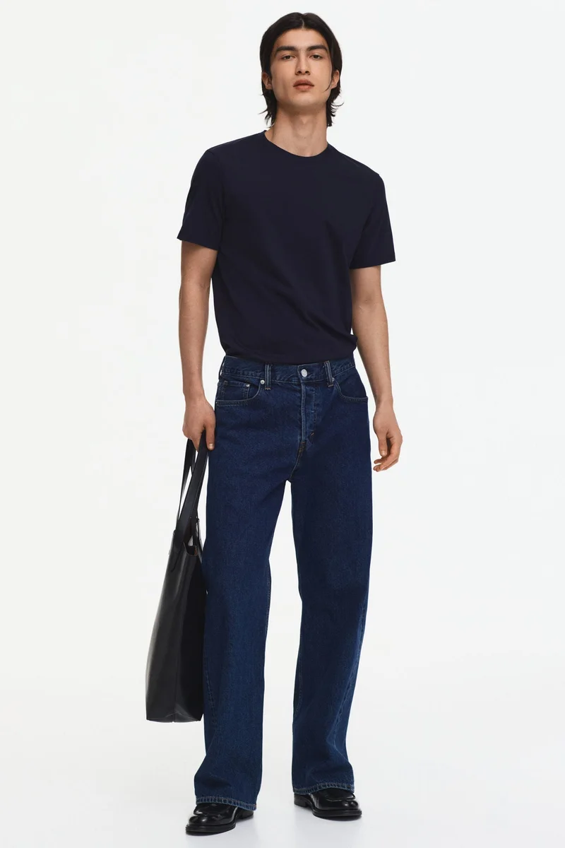 اتش اند ام تي-شيرت بقصّة سلِم من قطن بيما