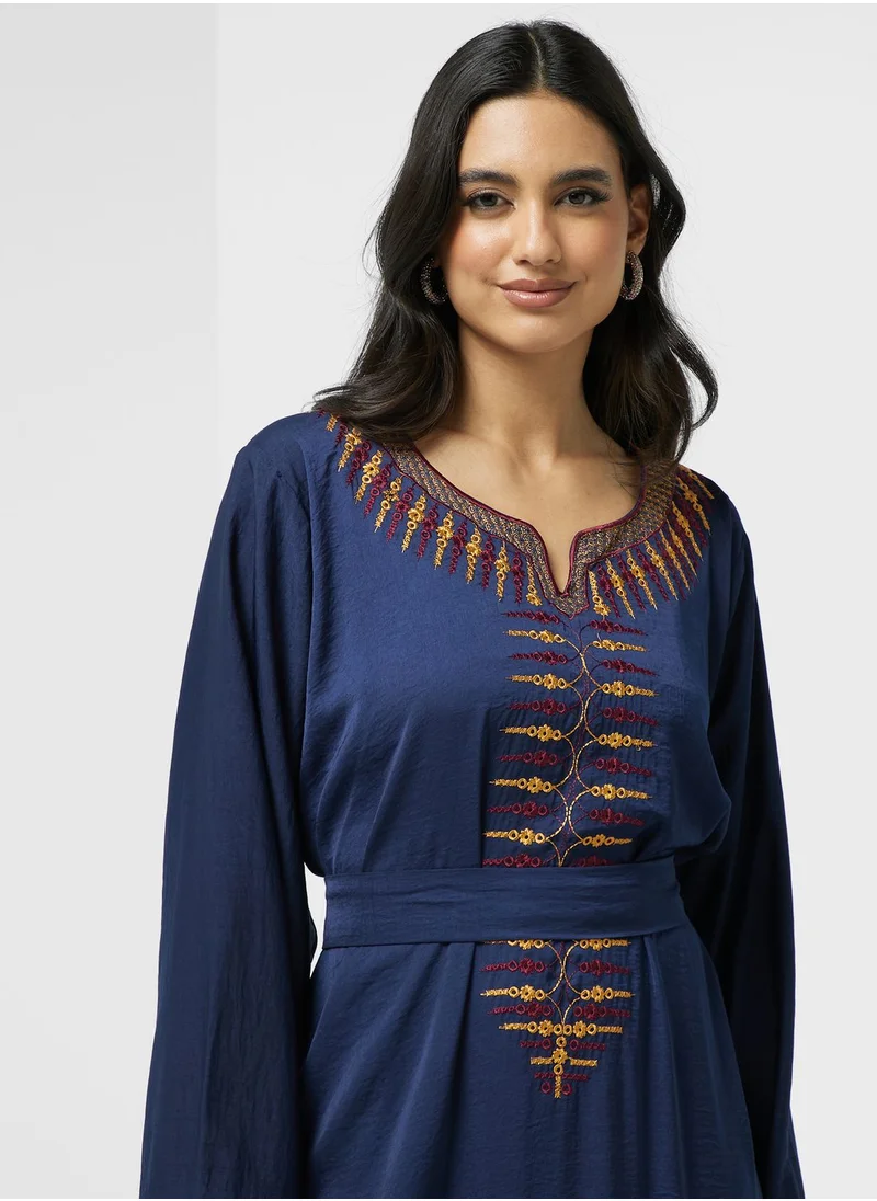 hayas closet Embroidered Belted Jalabiya