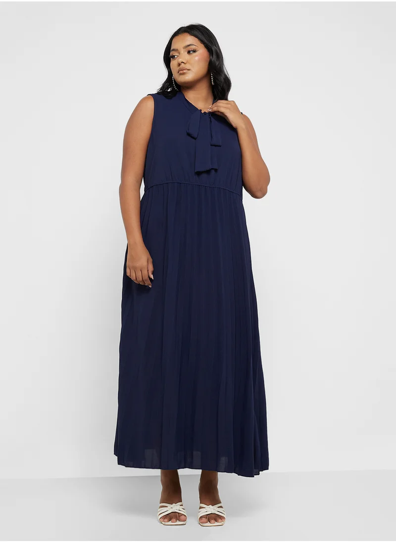 Ella Plus Sleeveless Pleated Dress